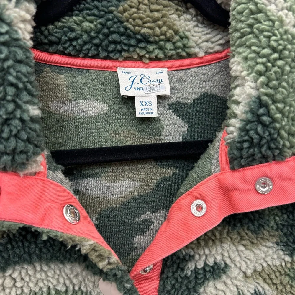 J. CREW Oversized Camo Sherpa Pullover Jacket Fits Like A Small XXS $138 msrp